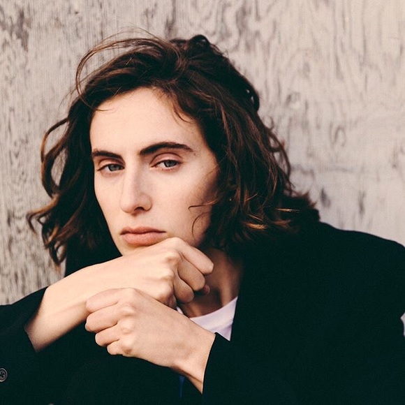 Meet your Posher, Victoria - Picture 1 of 1